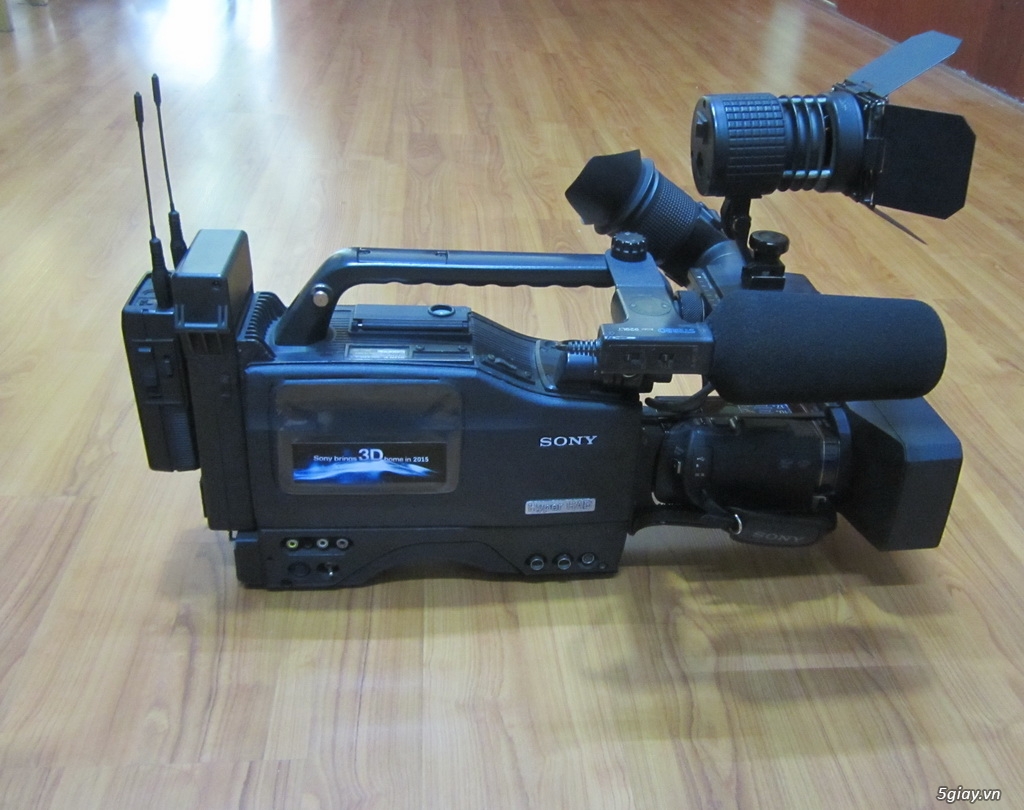 Máy quay phim SONY Full HD-3D giúp Bạn nhanh hoàn vốn