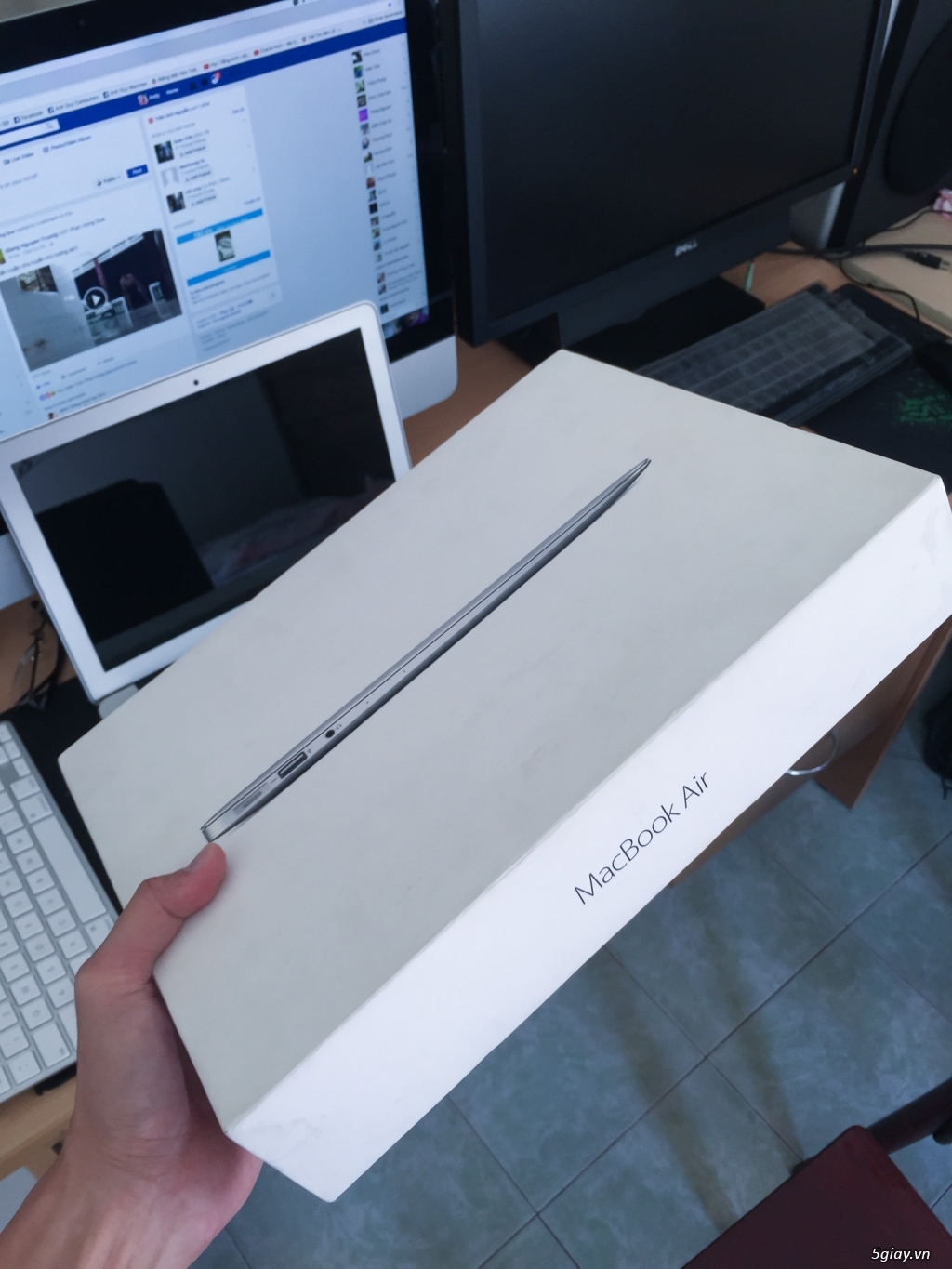 Macbook Air 13 2015 - i5 - ram 4gb - ssd 256 fullbox đẹp như mới