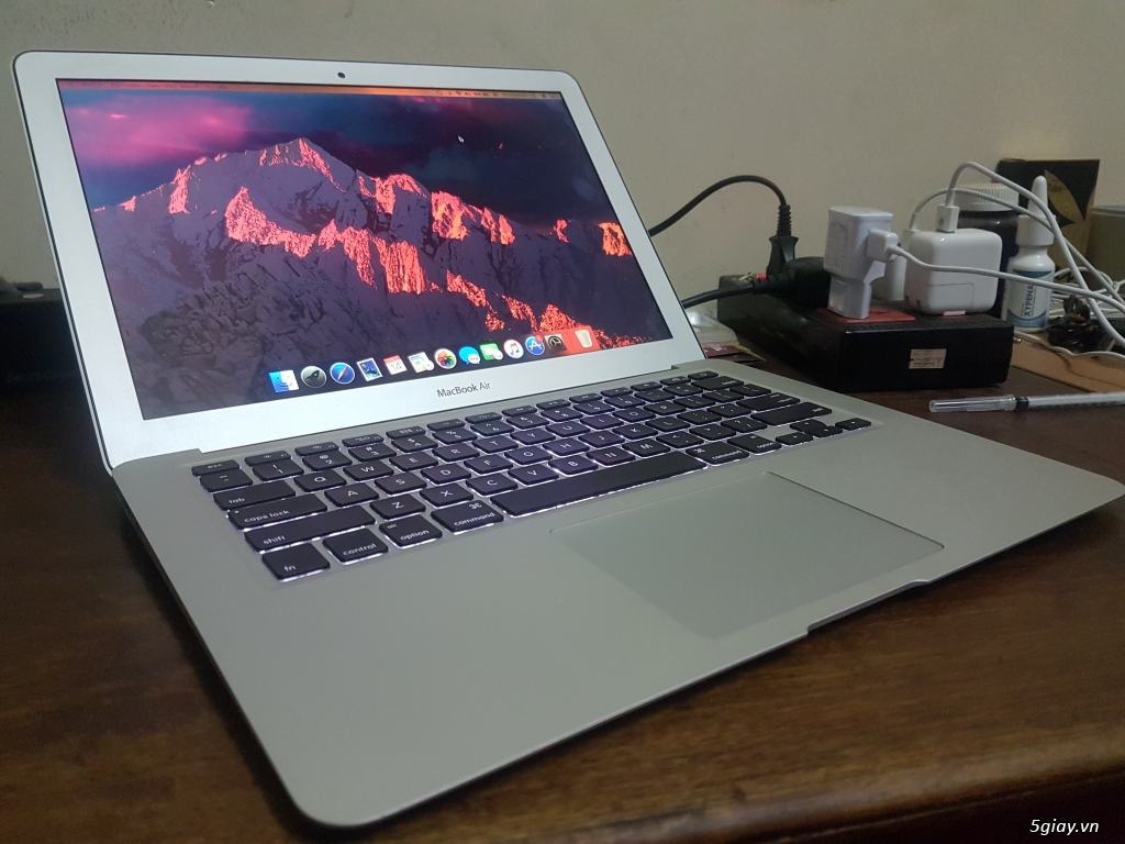 Macbook Air Early 2014 Applecare 3/2018 CORE I5 RAM 8GB SSD 128GB