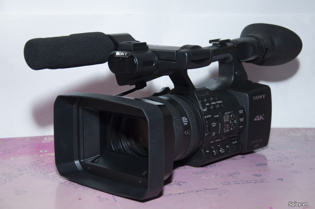 Máy quay phim Pro SONY PXW-Z100 4K - 2