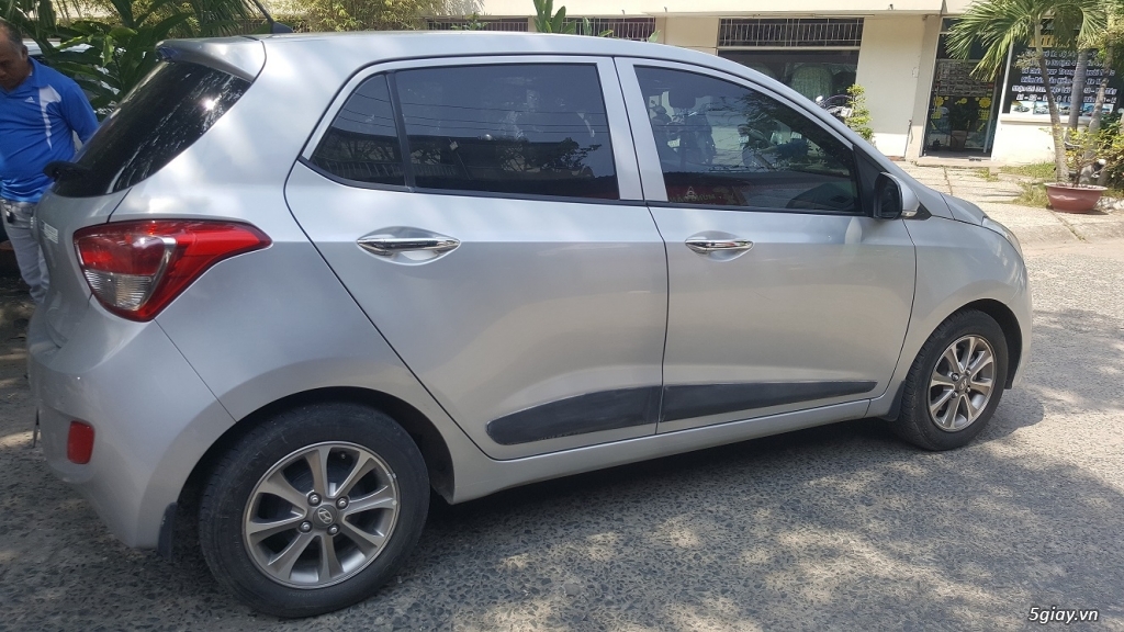 HCM Cần bán Hyundai I10 AT 5 cửa  12/2015 xe đẹp giá tốt - 3