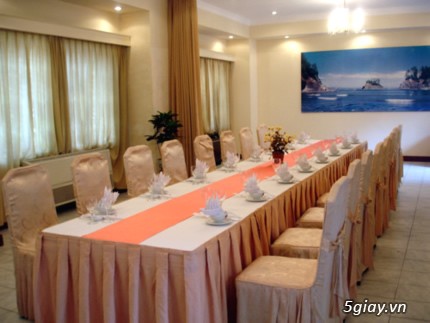 khăn trải bàn tiệc, hội nghị cao cấp - 1