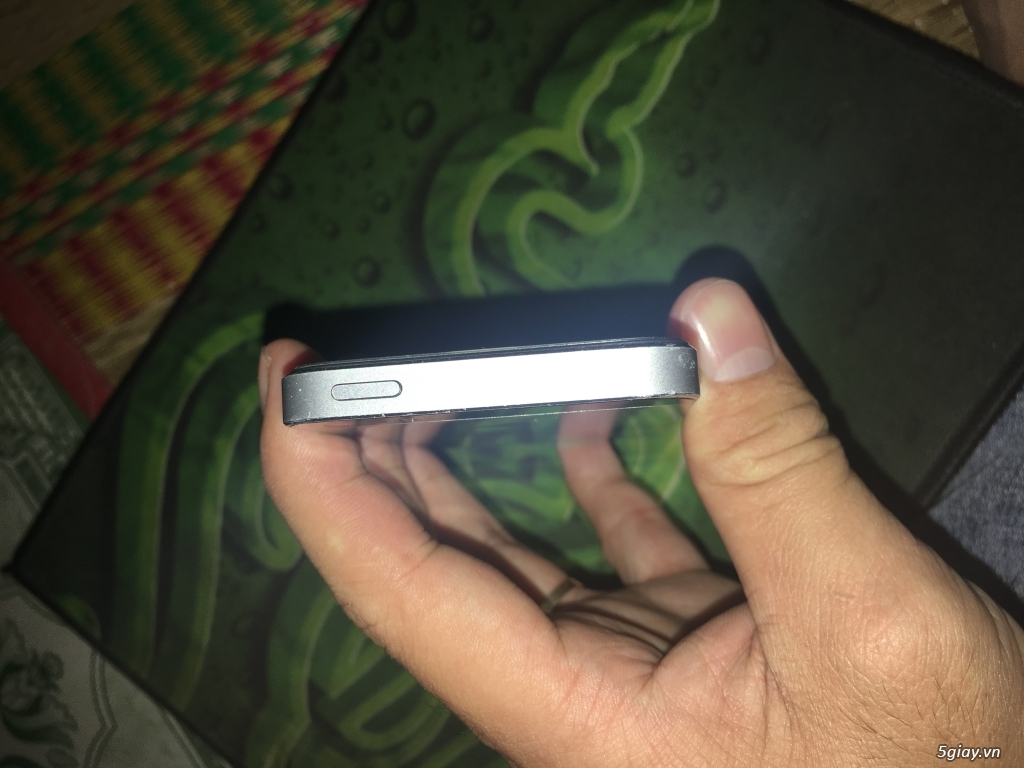 Bán iPhone 5s 64g ZA màu đen 3tr5 - 1