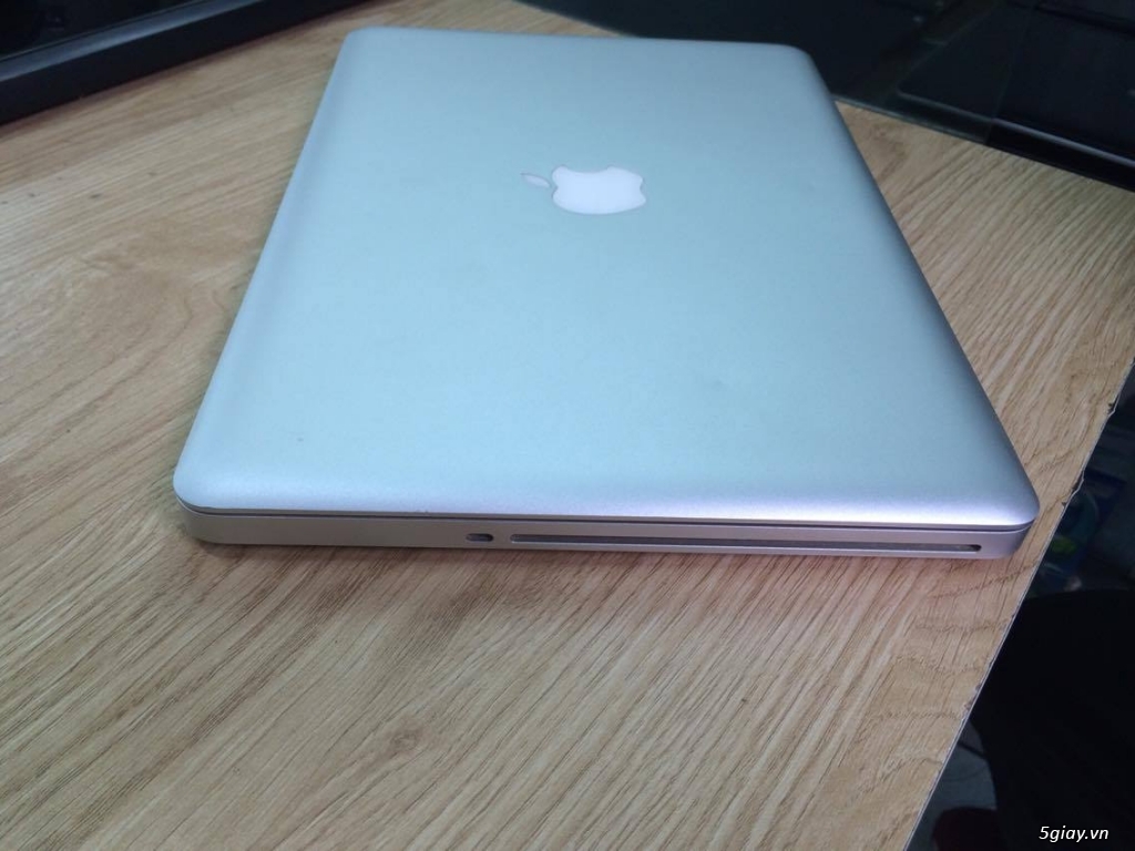 Macbook Pro MD313 2011 - 1