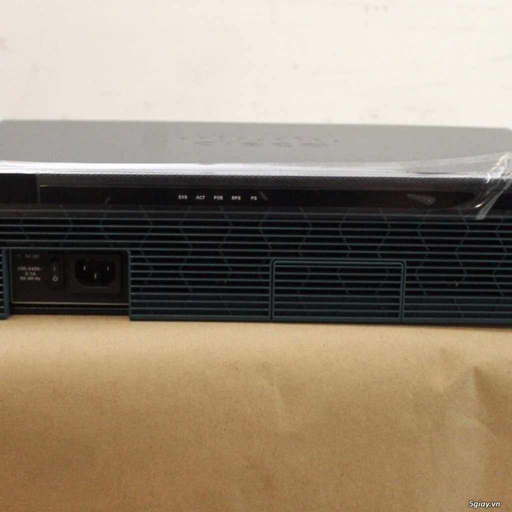 Cisco Routers + Cards - Used - BH 06 tháng!