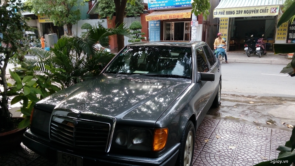 Xe cổ Mercedes 560 SEL đời 1986 được rao bán với giá 170000 USD