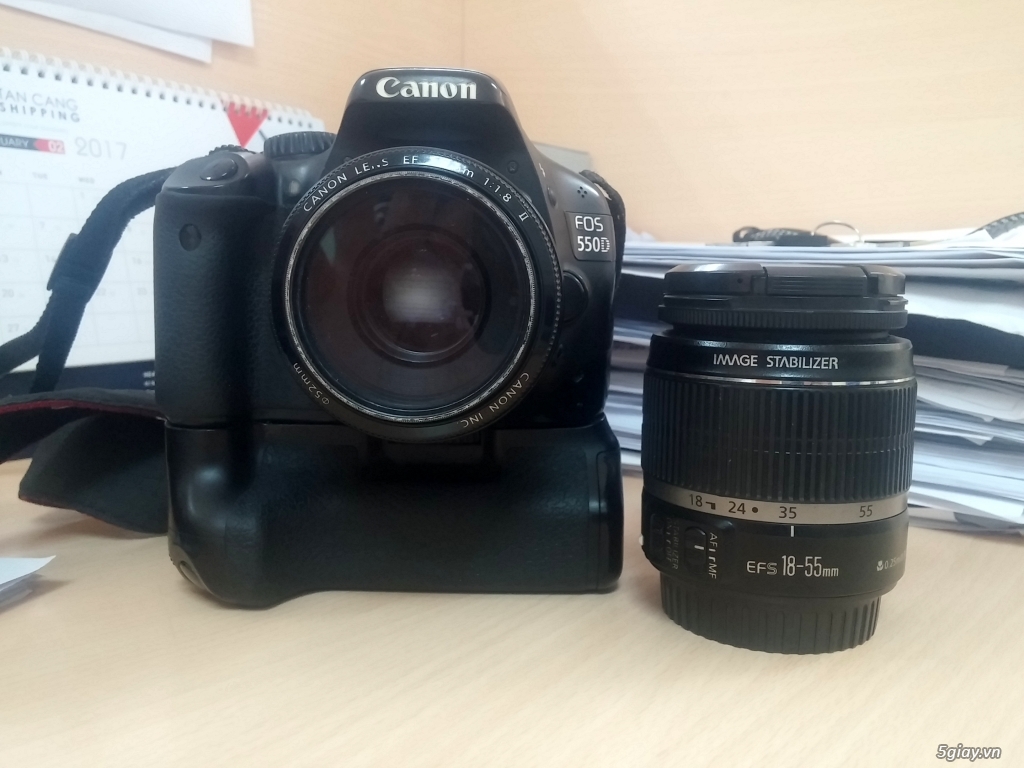 Bán CANON 550D+kit+ lens 50 f1.8+Grip