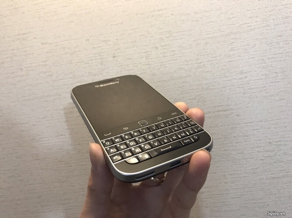 BlackBerry Q20-003-004  Classic Full Box , mới 99.9%, Zin nguyên Bản, BH 6 tháng - 1