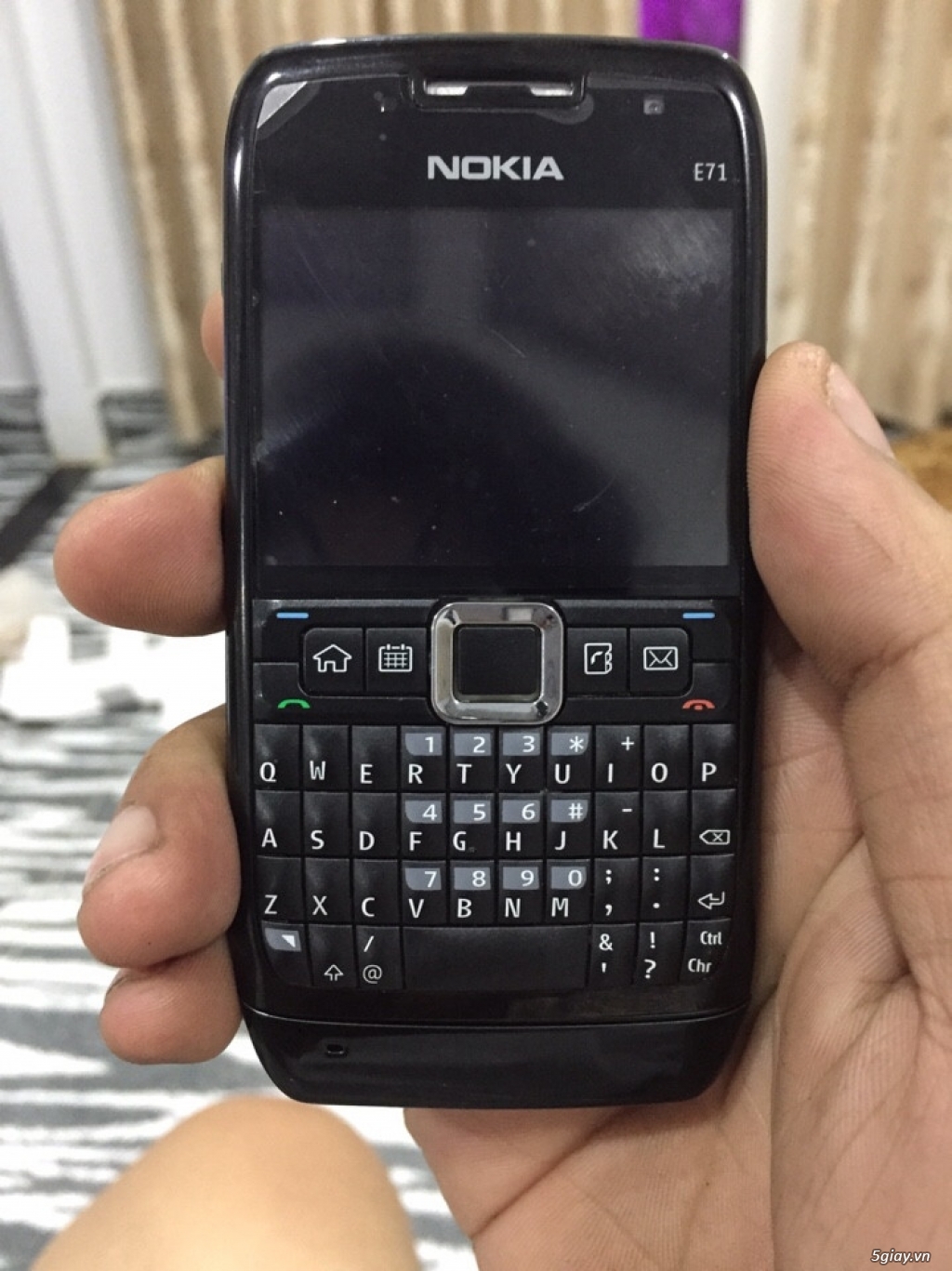 Nokia E71 Mới 100%. Bảo hành 12 tháng. 1 đổi 1 trong 1 tháng - 6