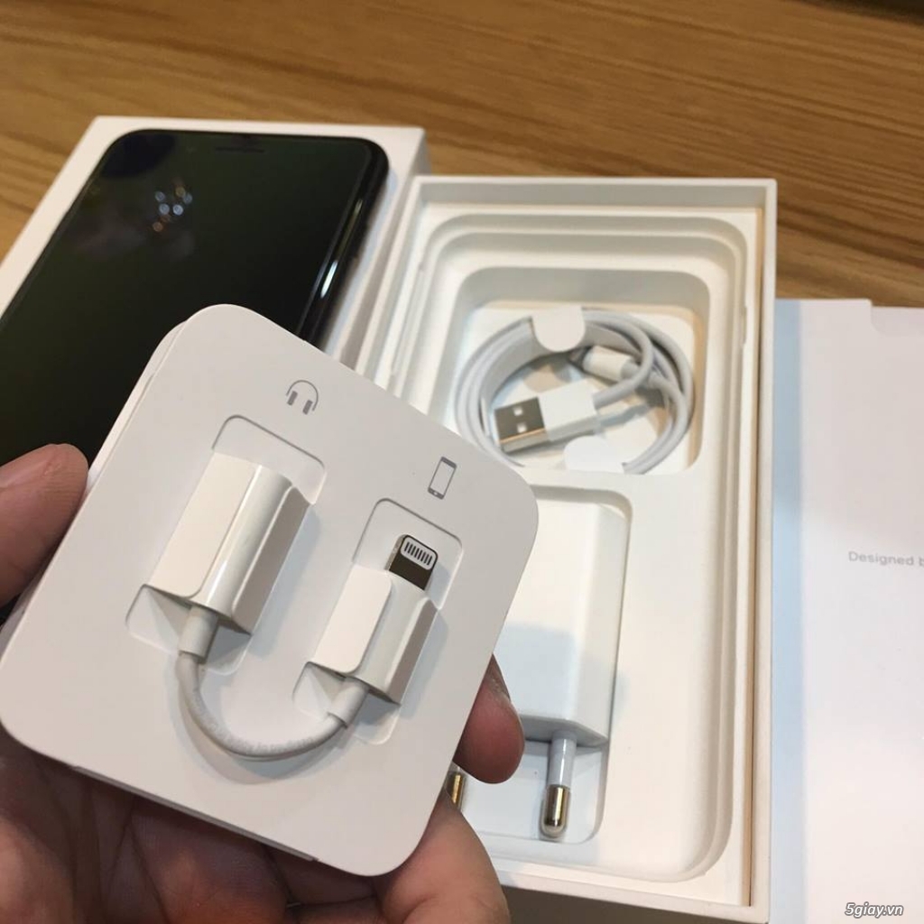 iPhone 7plus 128gb đen nhám fullbox likenew chưa sử dụng pin sạc 1 lần - 2