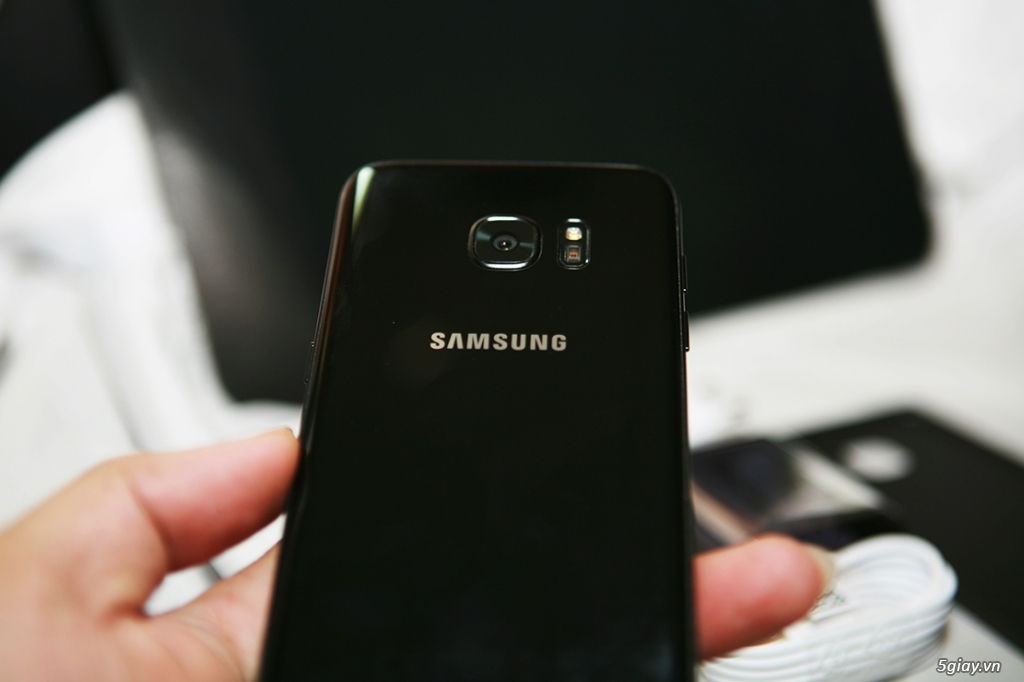 Samsung Galaxy S7 Edge Black Pearl 128G - 3