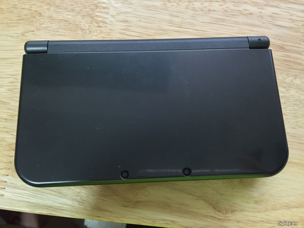 New Nintendo 3DS XL - 1