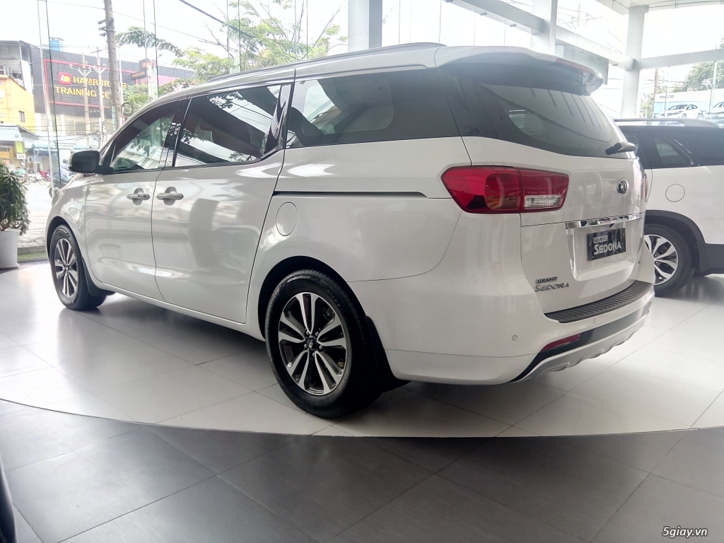 KIA SEDONA SANG TRỌNG - AN TOÀN CHUẨN 5 SAO NCAP- HỖ TRỢ VAY 85%!!! - 9