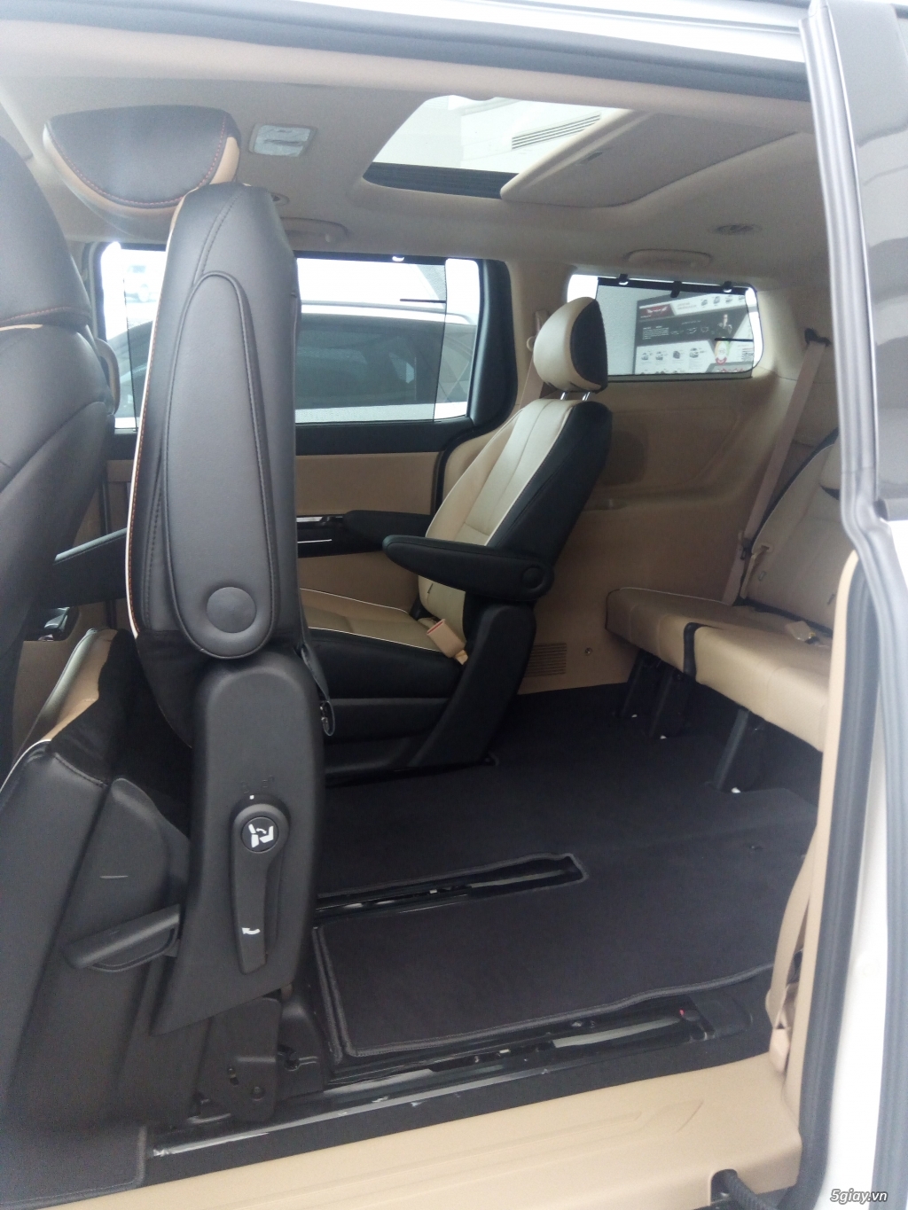 KIA SEDONA SANG TRỌNG - AN TOÀN CHUẨN 5 SAO NCAP- HỖ TRỢ VAY 85%!!! - 5