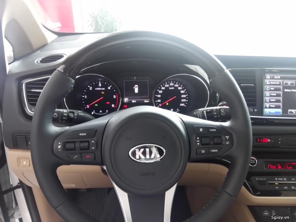 KIA SEDONA SANG TRỌNG - AN TOÀN CHUẨN 5 SAO NCAP- HỖ TRỢ VAY 85%!!! - 2