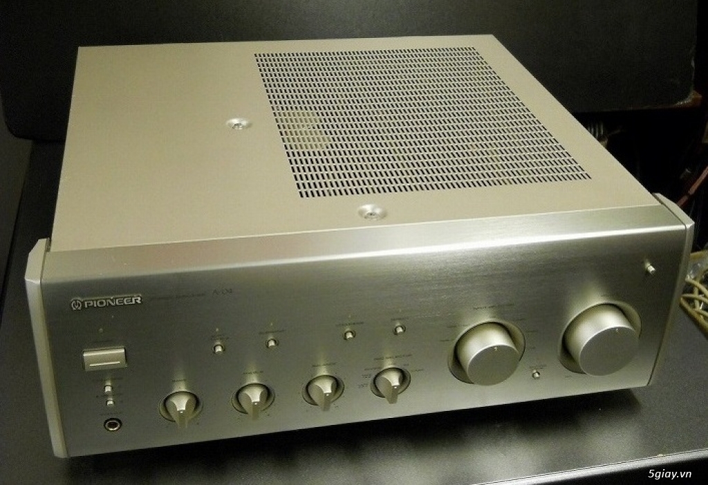 Ampli Pioneer a 04,ampli karaoke xms 3068,cd marantz 4000