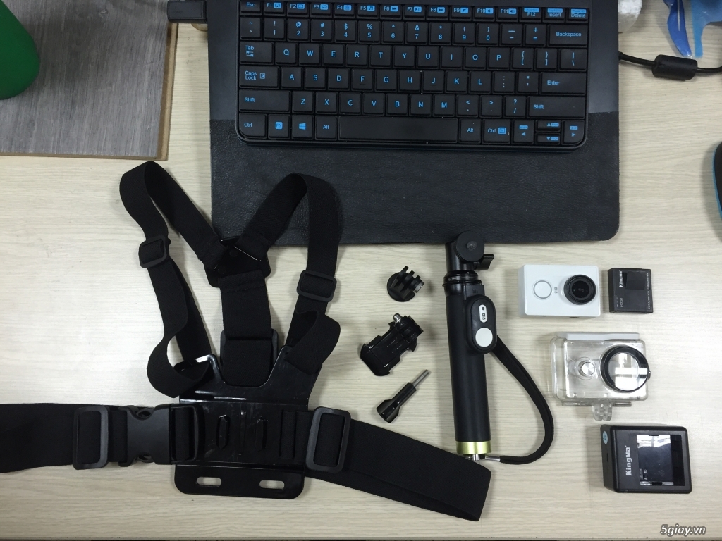 Gopro 4 silver 2tr9 + xiaomi action - 4