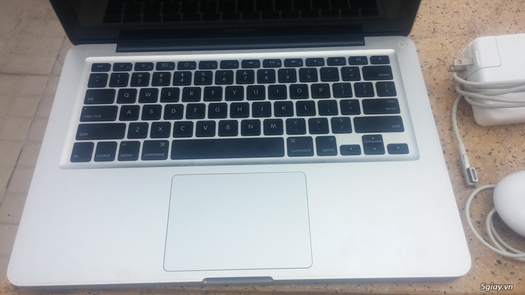CẦN BÁN MACBOOK PRO 2K9 CHO AE - 9