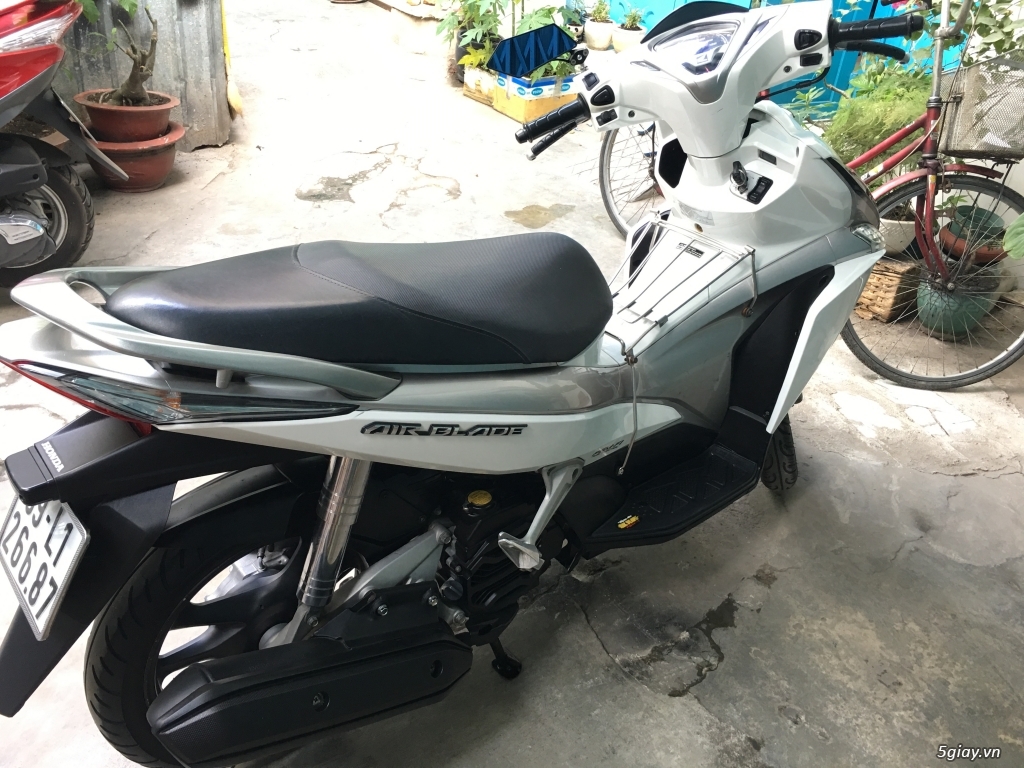 Xe aiblade 2011 zin 1 đời chủ... - 2