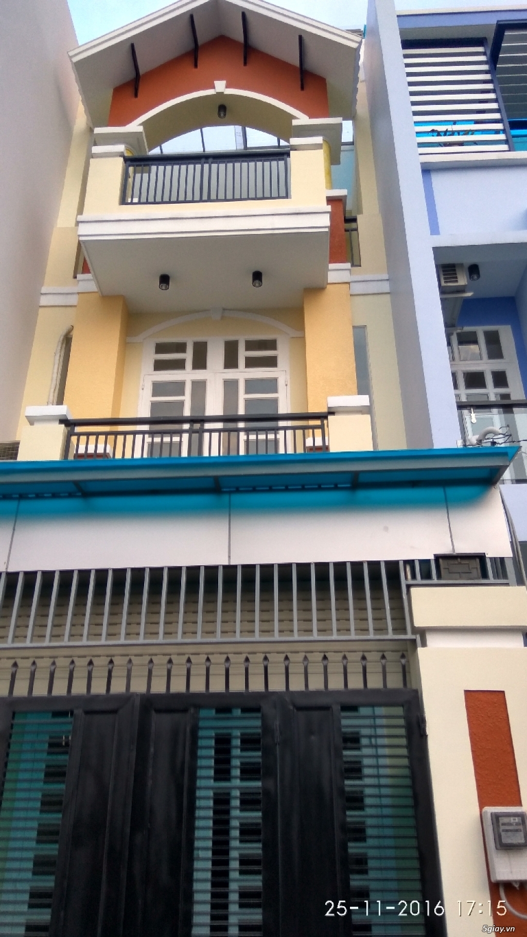 Chính chủ cần bán Nhà Phố Hẻm Xe Hơi, 01 trệt- 02 lầu-ST, nhà mới xây