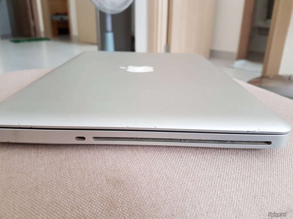 [Dư bán] Apple MacBook Pro MC724LL/A 13.3-Inch -