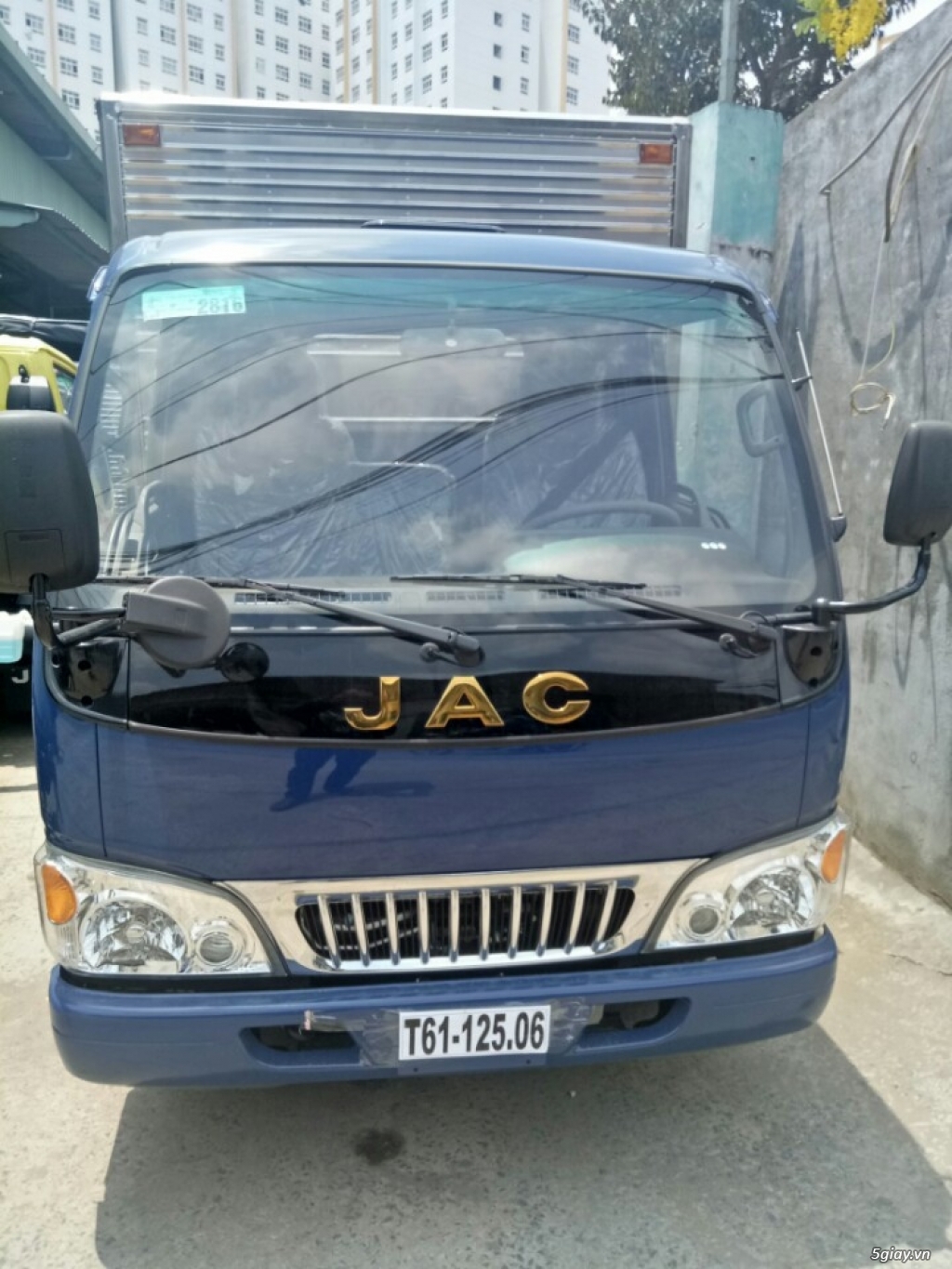 Jac 2t4 công nghệ isuzu-có máy lạnh, trả trước 0% - 3