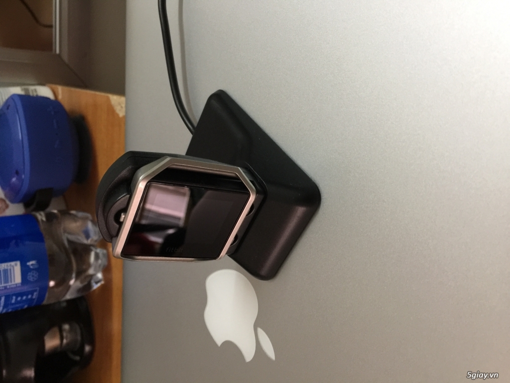 bán 1 em apple watch gen 1 màu đen size 38mm fullbox 98.9%