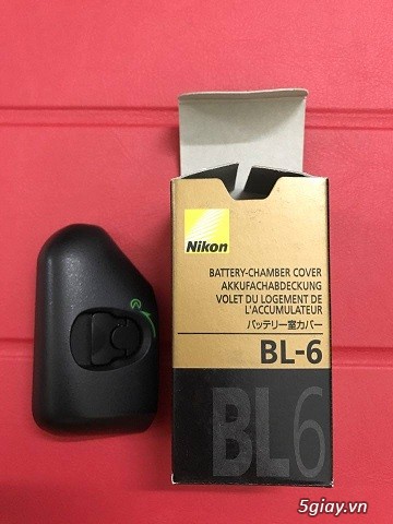 [HCM] Cần bán BL-6 Battery Cover Zin cho Nikon D4