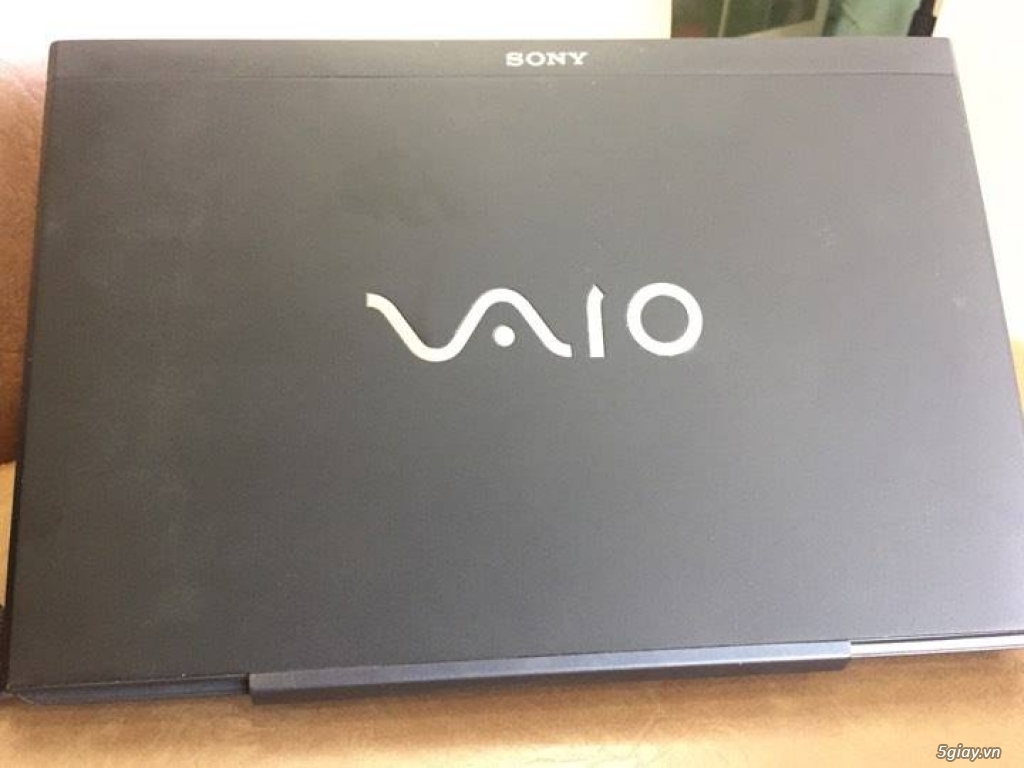 Laptop cũ Sony Vaio Core i3 2310M Ram 4 HDD 320GB AMD + Intel HD - 1