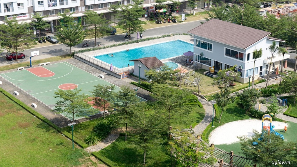 Chính chủ cần sang lại shophouse Ehome 3 view Hồ Bơi,85m2 - 2,3 tỷ TL