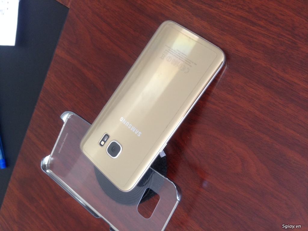 Samsung Galaxy S7 edge Gold Likenew - 1