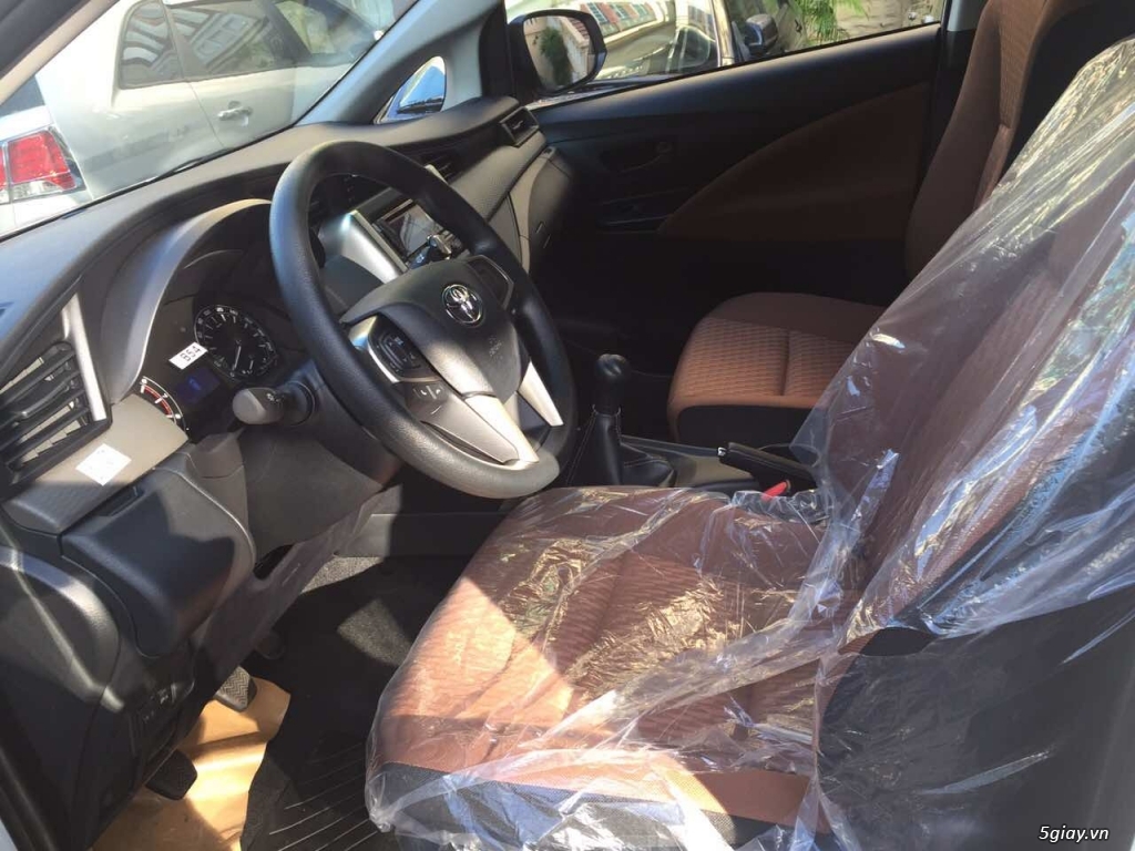 INNOVA 2017 VAY 80%, KHÔNG CHỨNG MINH THU NHẬP, TRẢ 200 TRIỆU GIAO XE - 1