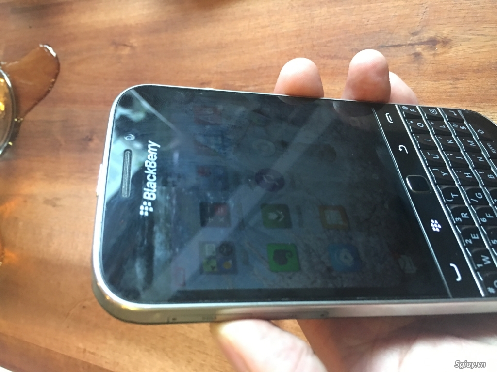 Blackberry Classic full zin bản có camera - 1
