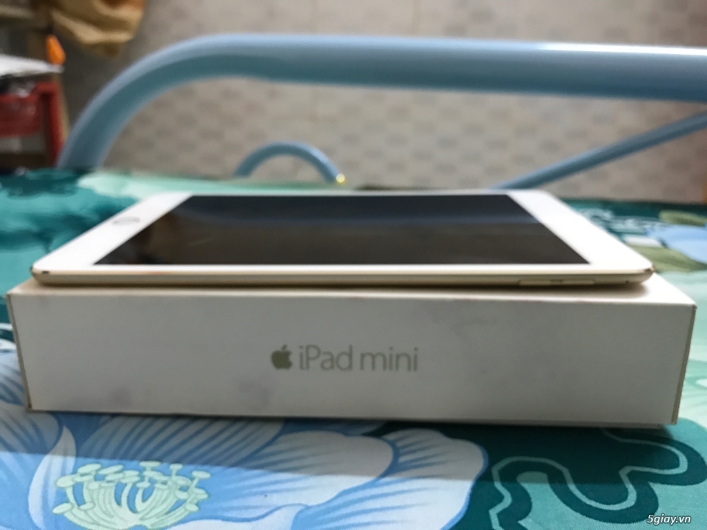 Ipad mini 4 wifi 64gb gold new 98%