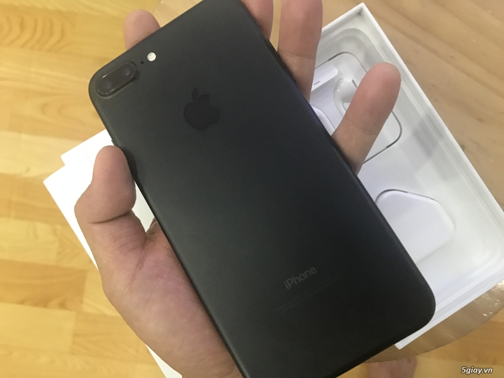 Iphone 7 plus đen nhám mới tinh mã zp chính chủ giá 15tr9