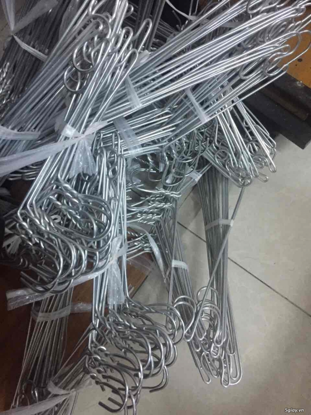 Thanh lý bàn ghế , tủ , móc , ....chỉ 15k, - 5