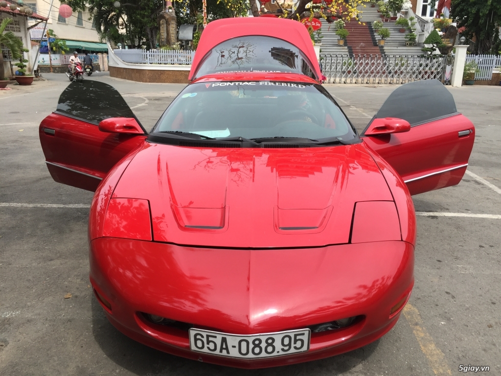 Chán chạy cần bán xe Sport 2 cửa PONTIAC Nhập Mỹ Màu Đỏ Số Tự Động - 2