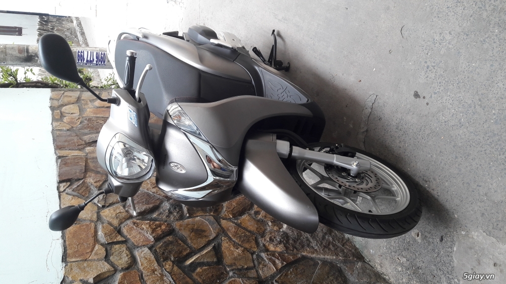 Piaggio vespa LXV125 3Vie - 1