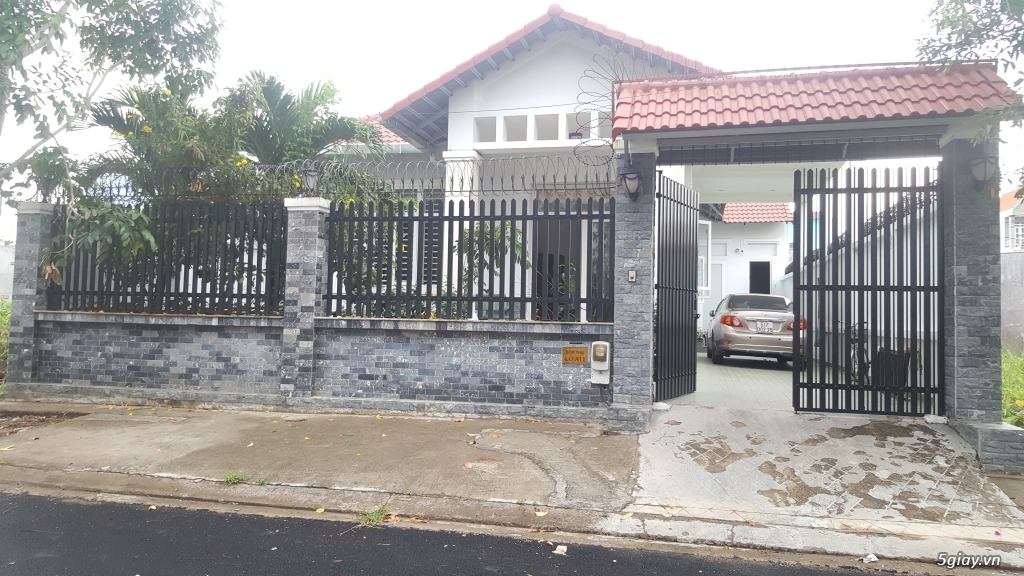 Cho  thuê biệt thự ven sông cao cấp