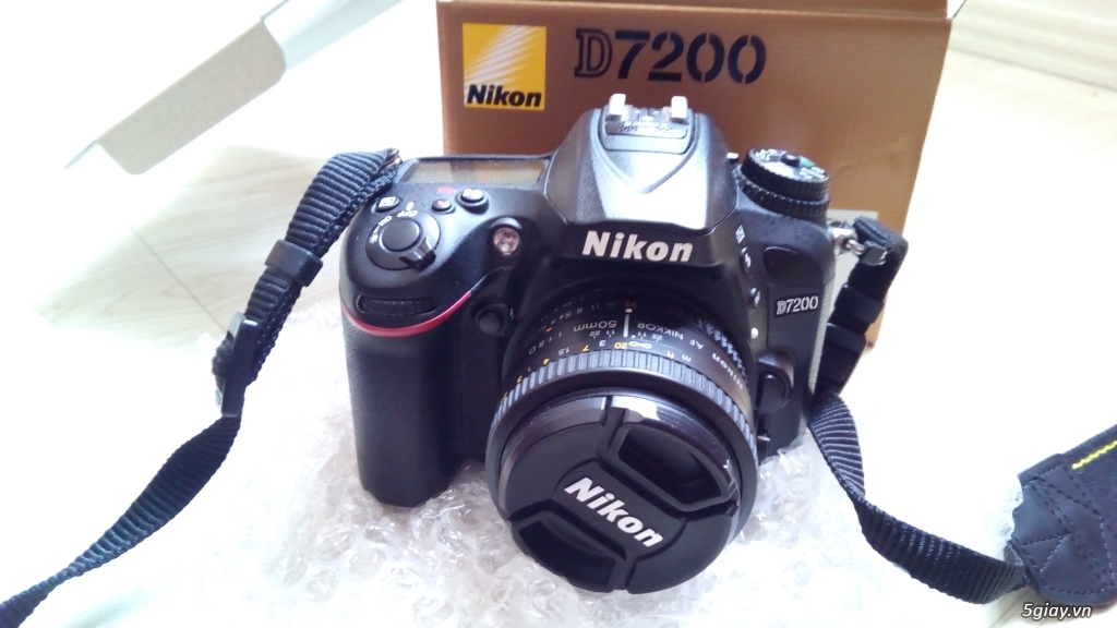 Nikon D7200 + len kit 50mm - 1:1.8D