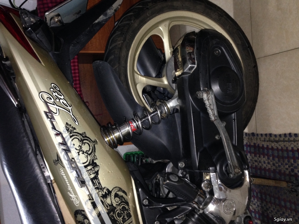 cần bán nouvo lx 135, doi 2010, màu vàng nâu, xe êm, zin, dùng kỹ. - 3