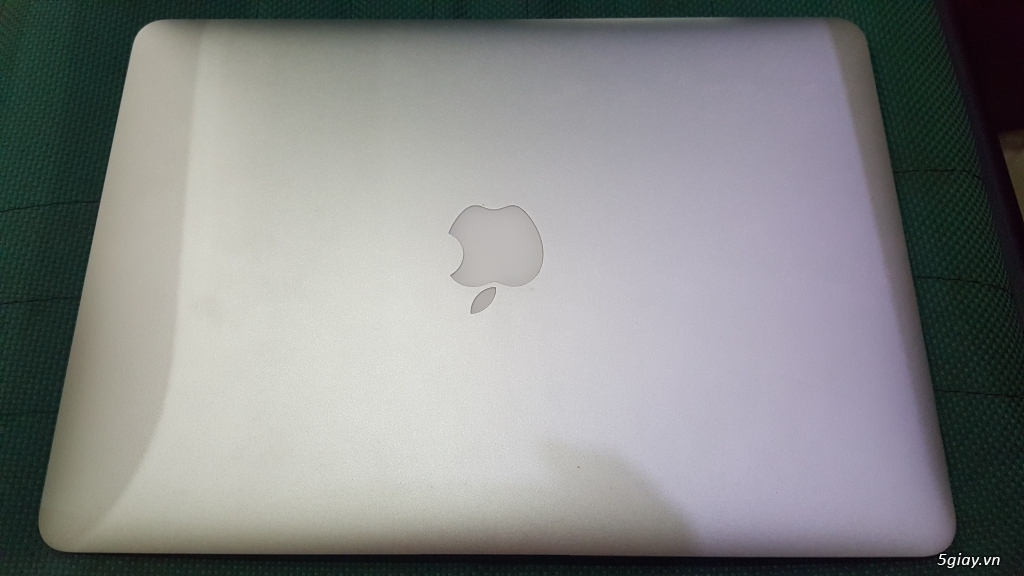Cần ra đi em MacBook Air 2015, 13 Inch, 128GB, RAM 8GB.