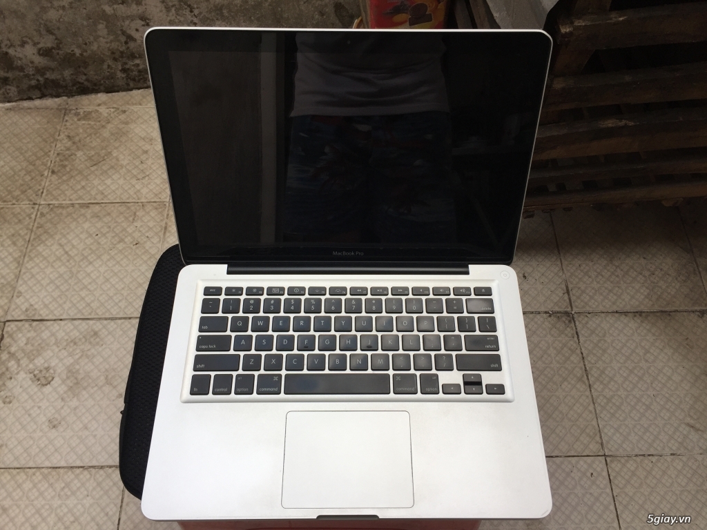 Macbook Pro 13 inch Mid 2009 - 2