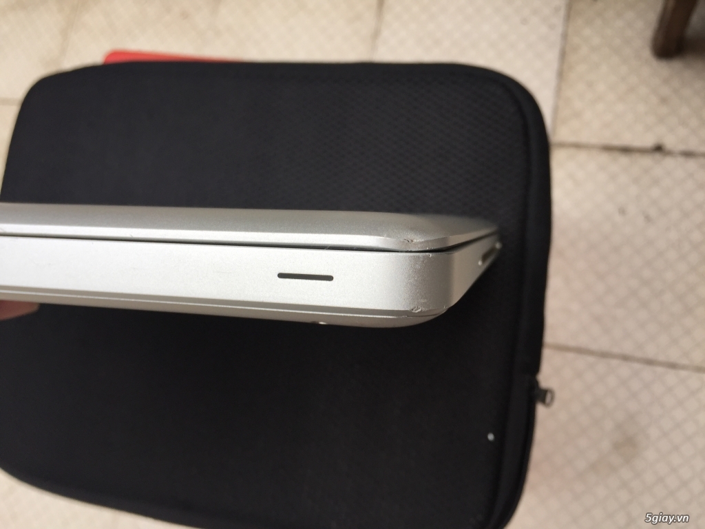 Macbook Pro 13 inch Mid 2009 - 5