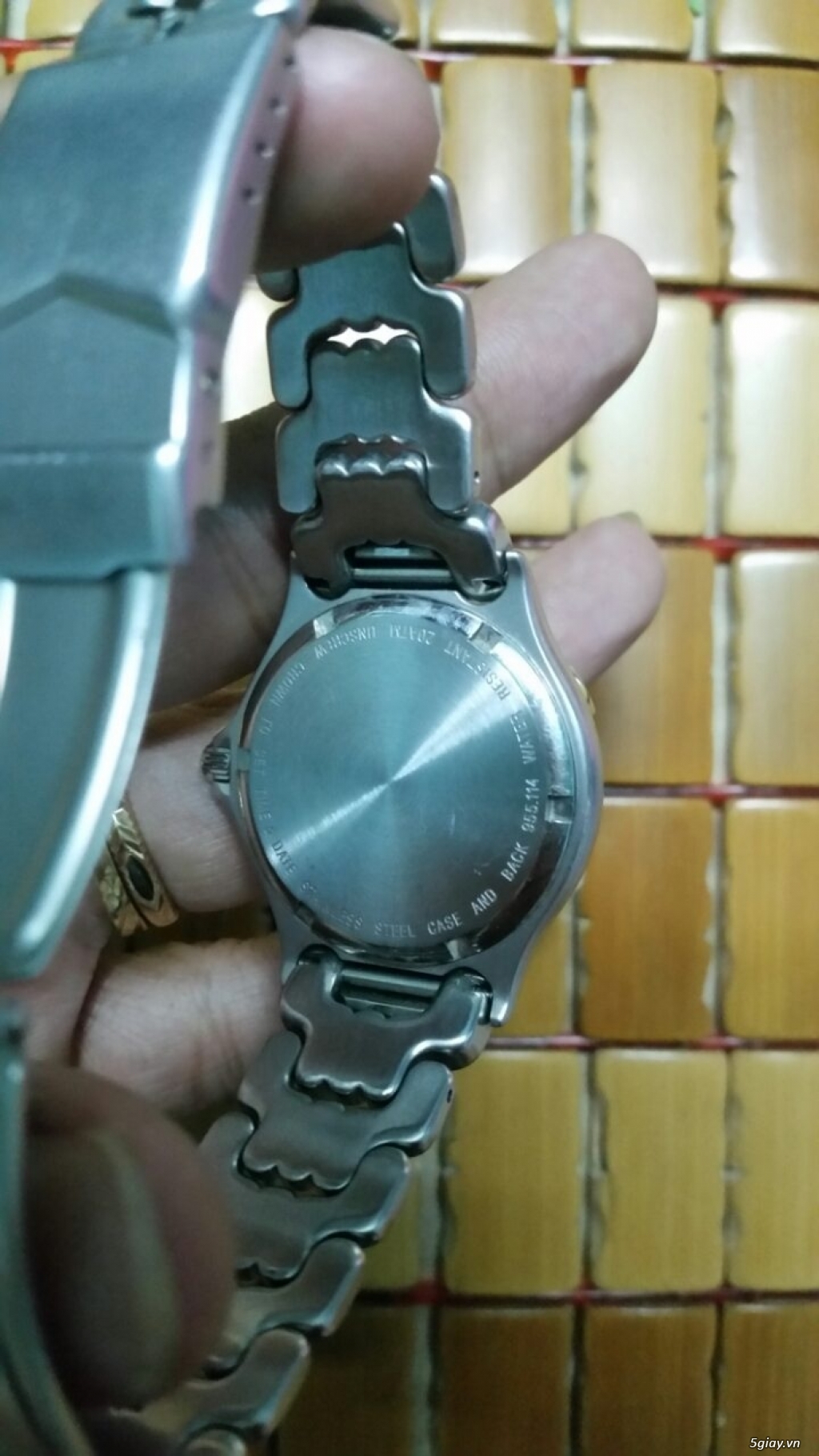Đồng hồ pin chính hãng của Nhật và Thuỵ Sĩ - 26