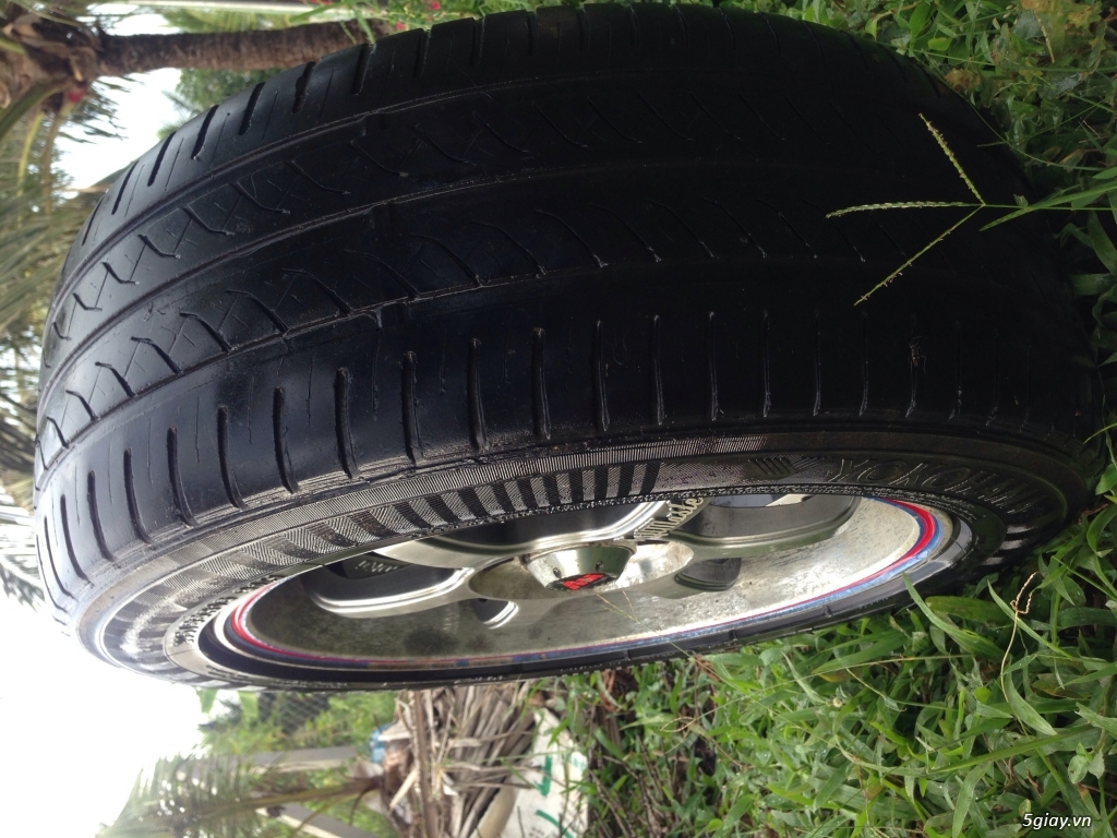 Mâm thể thao R16 hạt dẻ