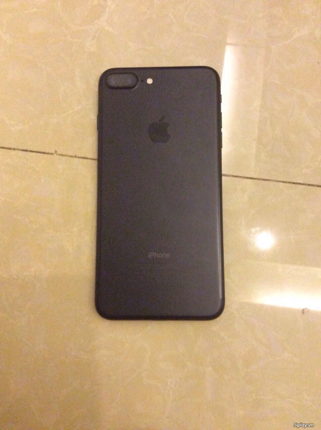 Cần bán 7plus 128gb đen nhám còn BH