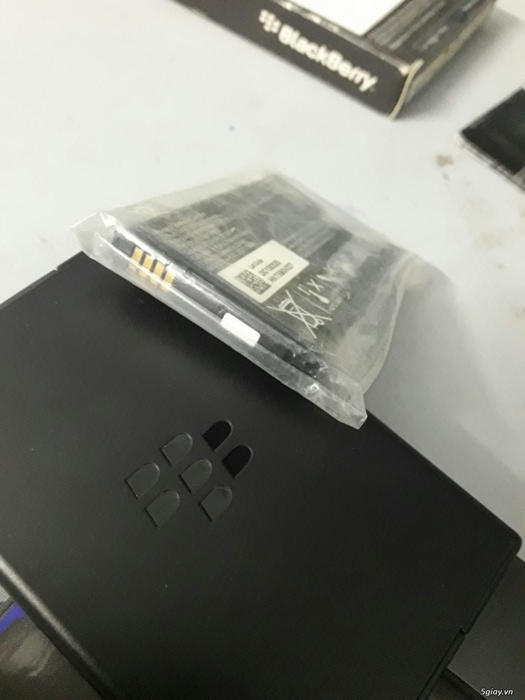 bộ sạc + pin cho blackberry Z10, Q10 - 2