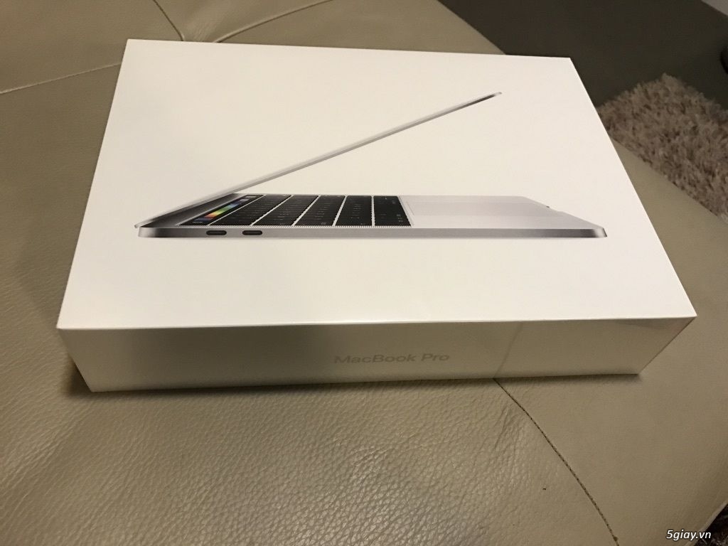 Macbook Pro MLVP2 nguyên seal chưa active - 1