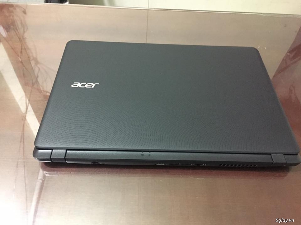 Bán laptop Acer ES1-15 572 - 2